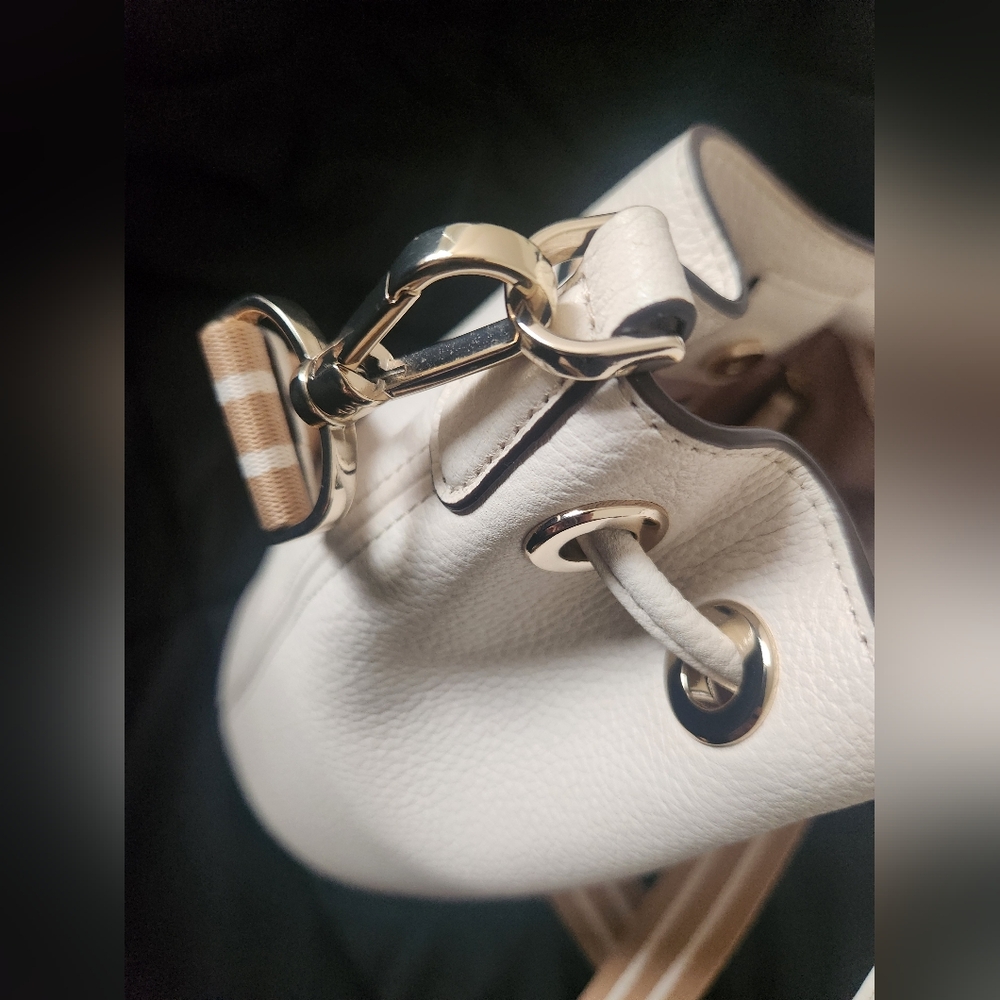 Kate Spade Ivory White Mini Bucket Bag With Coin Purse - Picture 6 of 14